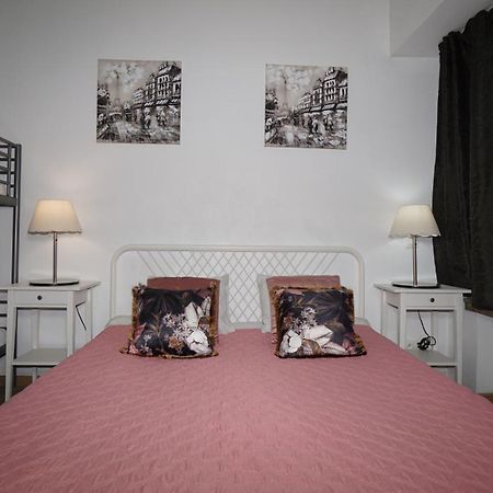 Brial Apartment 2 Bedrooms, Антверпен Екстер'єр фото
