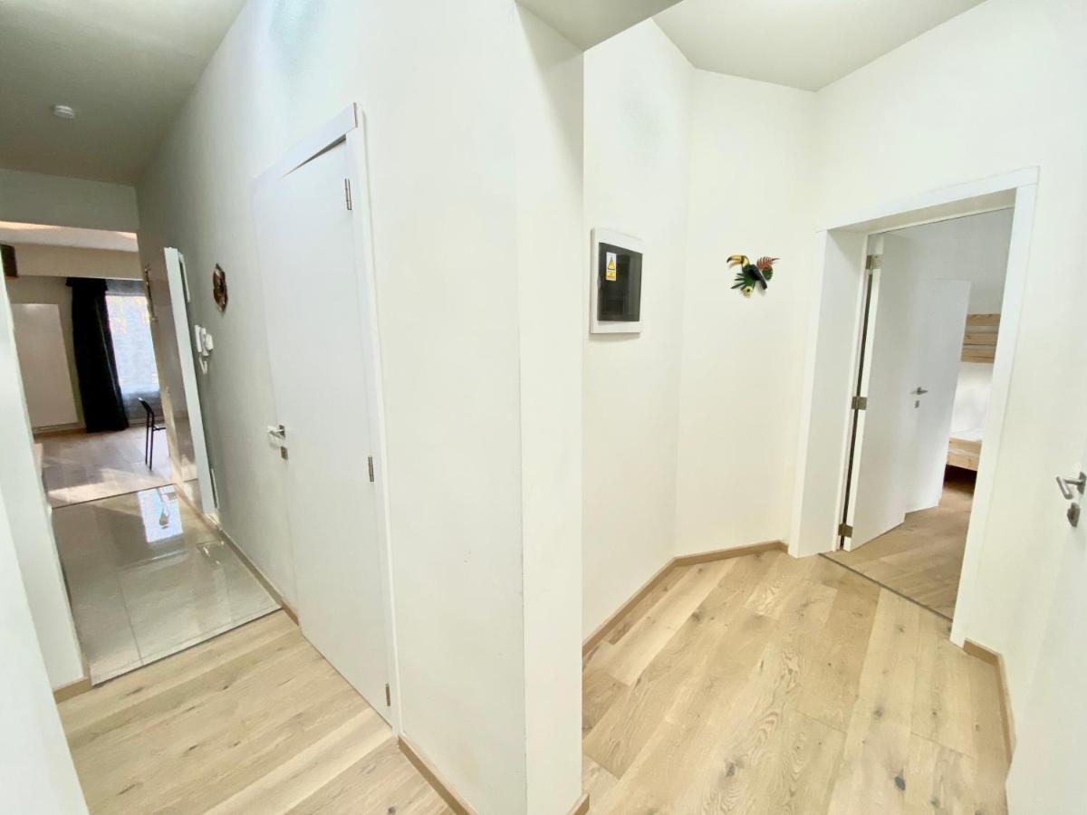 Brial Apartment 2 Bedrooms, Антверпен Екстер'єр фото